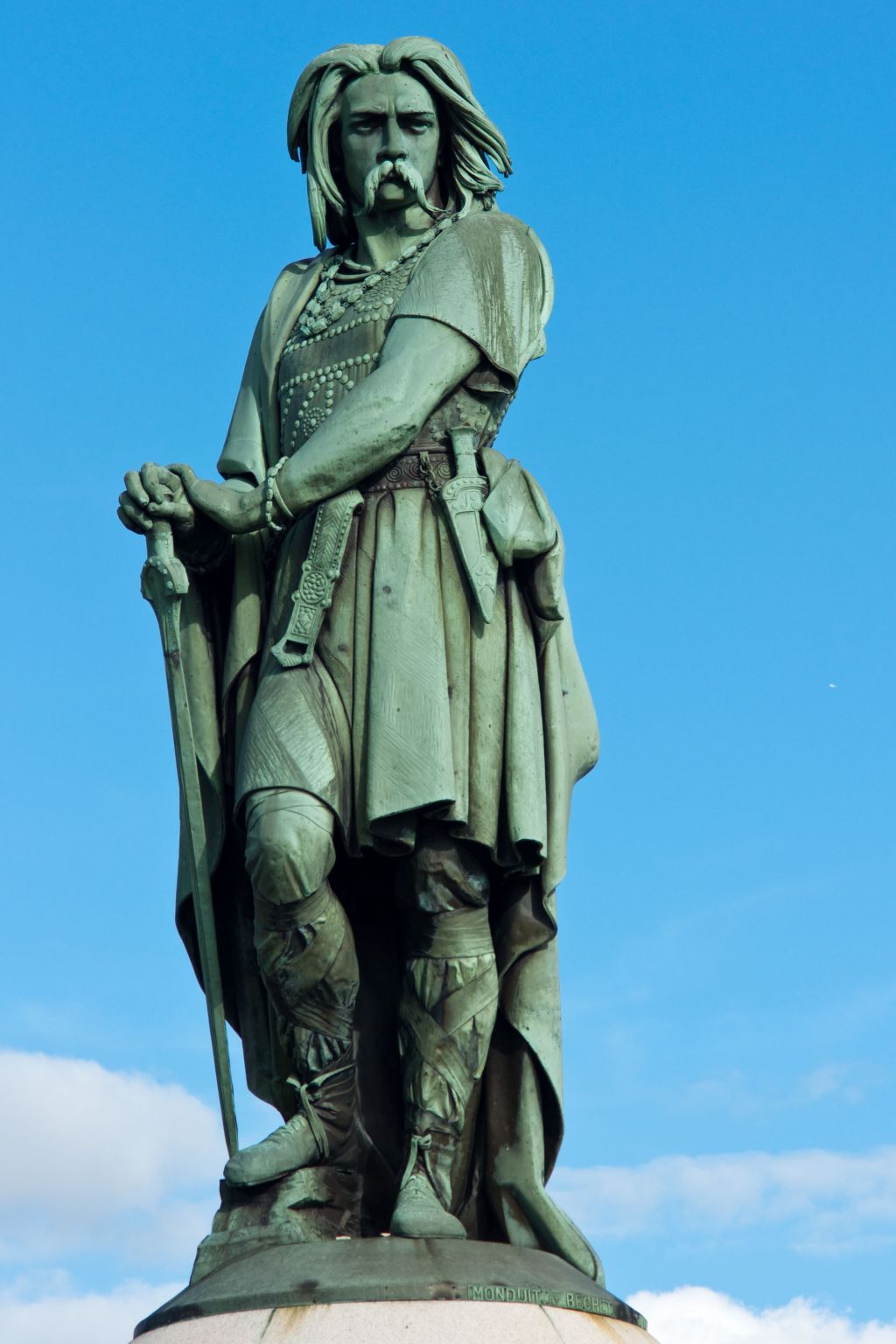 Vercingétorix : statue sur le site d’Alésia (Bourgogne)