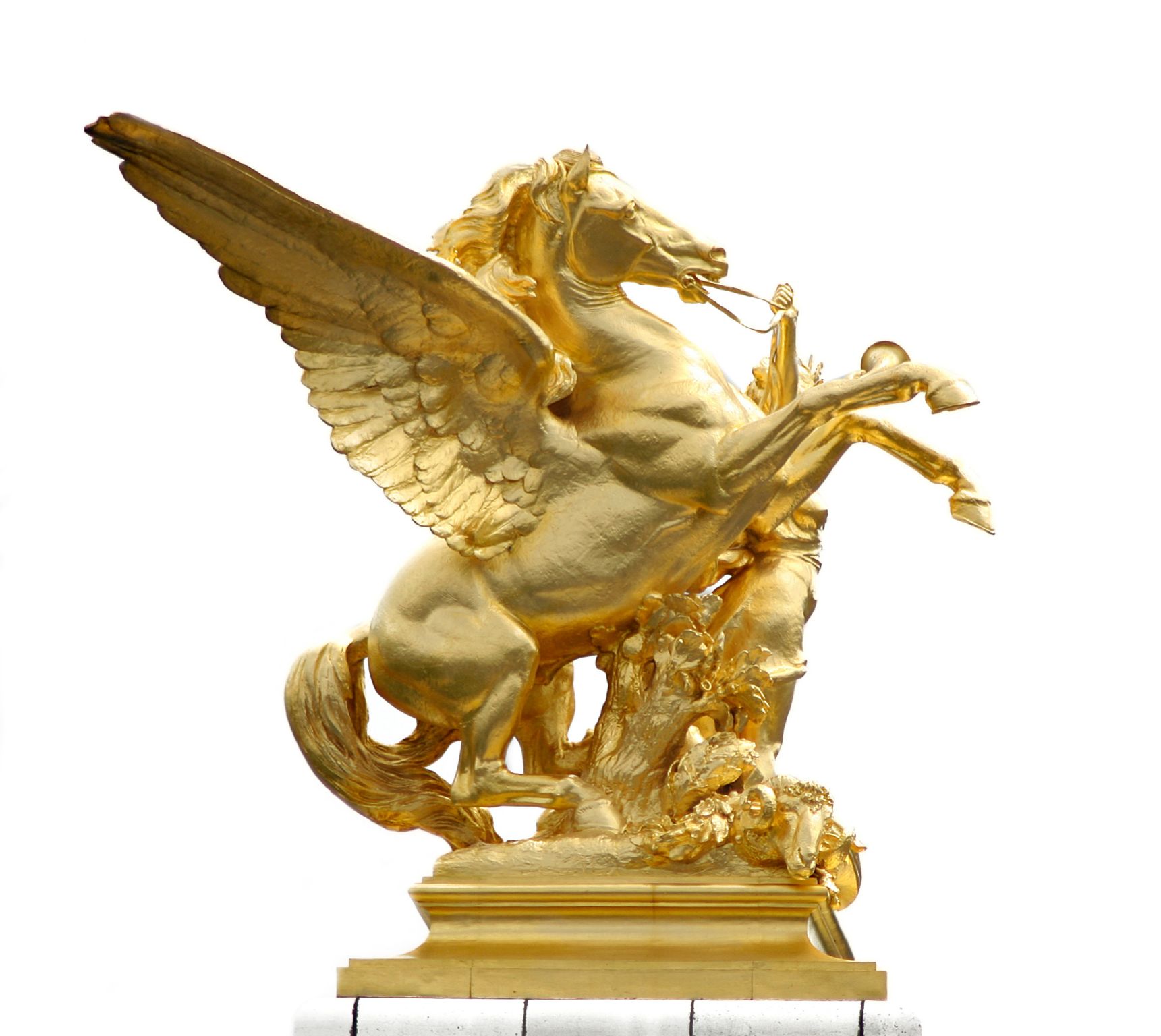 une statue équestre